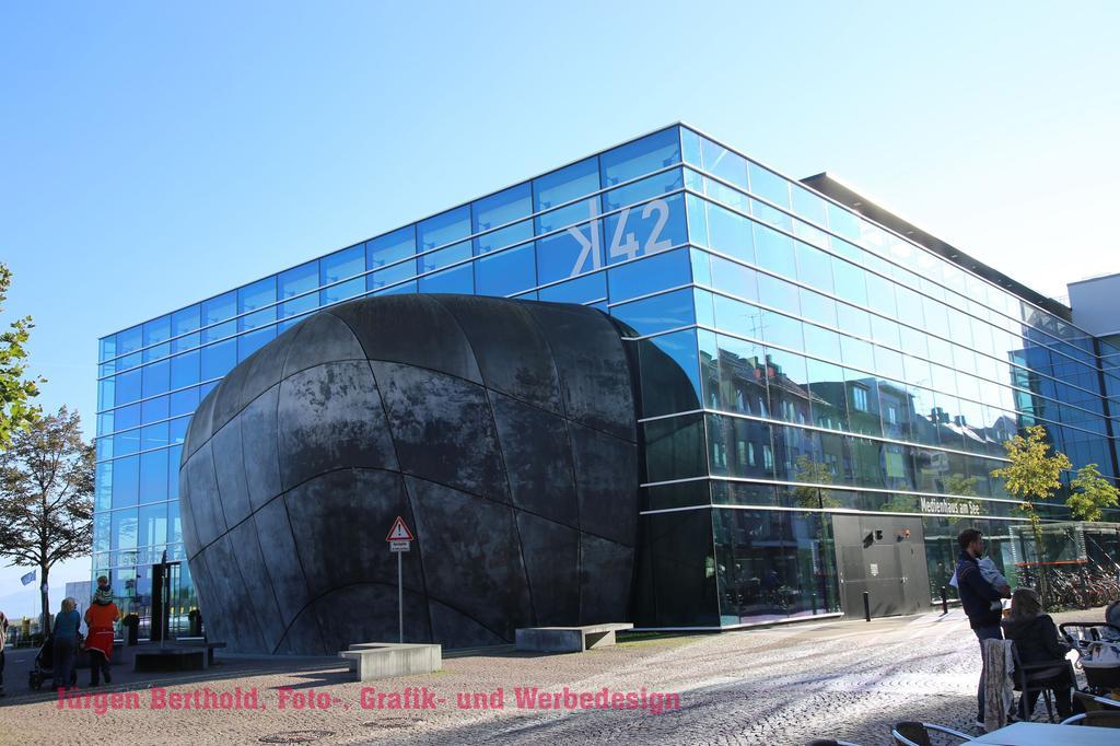 Lakeside Smoker-Apartment Friedrichshafen Exterior foto