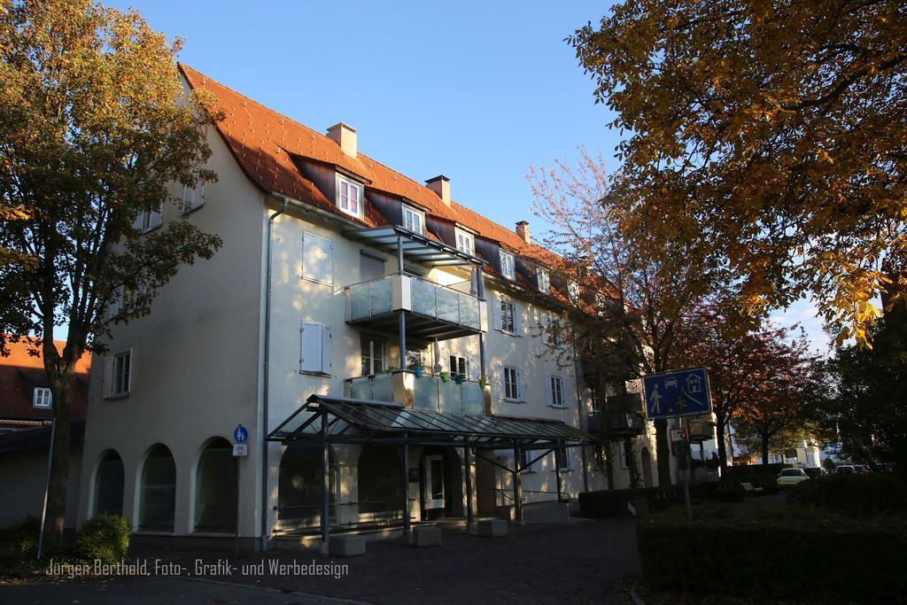 Lakeside Smoker-Apartment Friedrichshafen Exterior foto